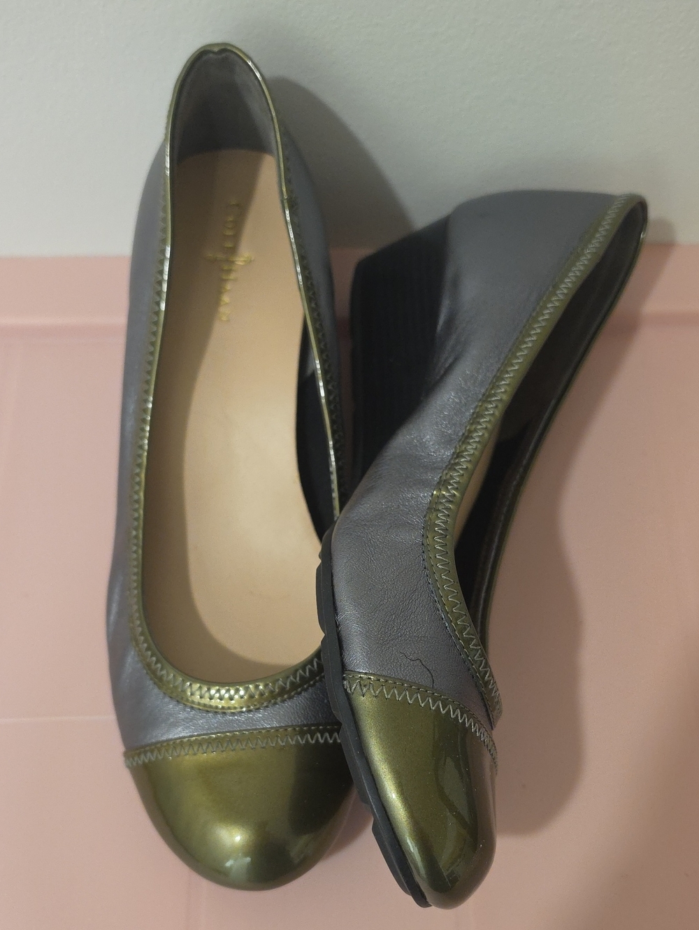 Women’s Gray and Olive Green COLE HAAN Wedge Slip-ons CLEAN!!
